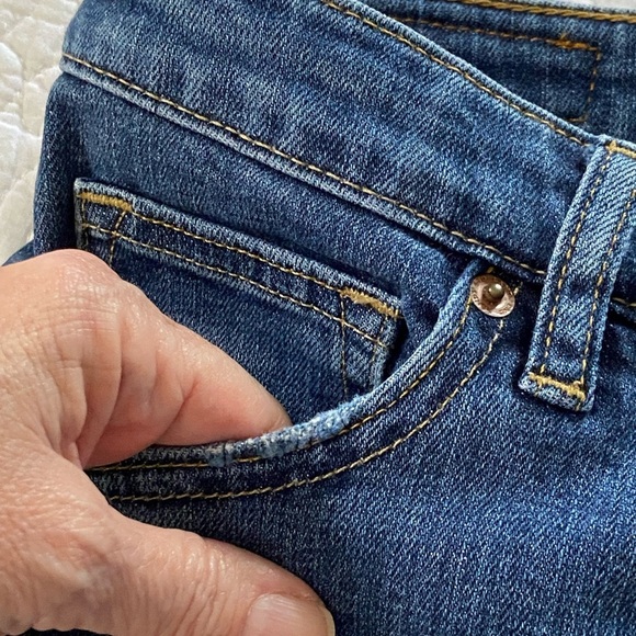 Lands' End Mid Rise Slim Jean Medium Blue Wash Slim Straight Leg Size 10 - Picture 8 of 12